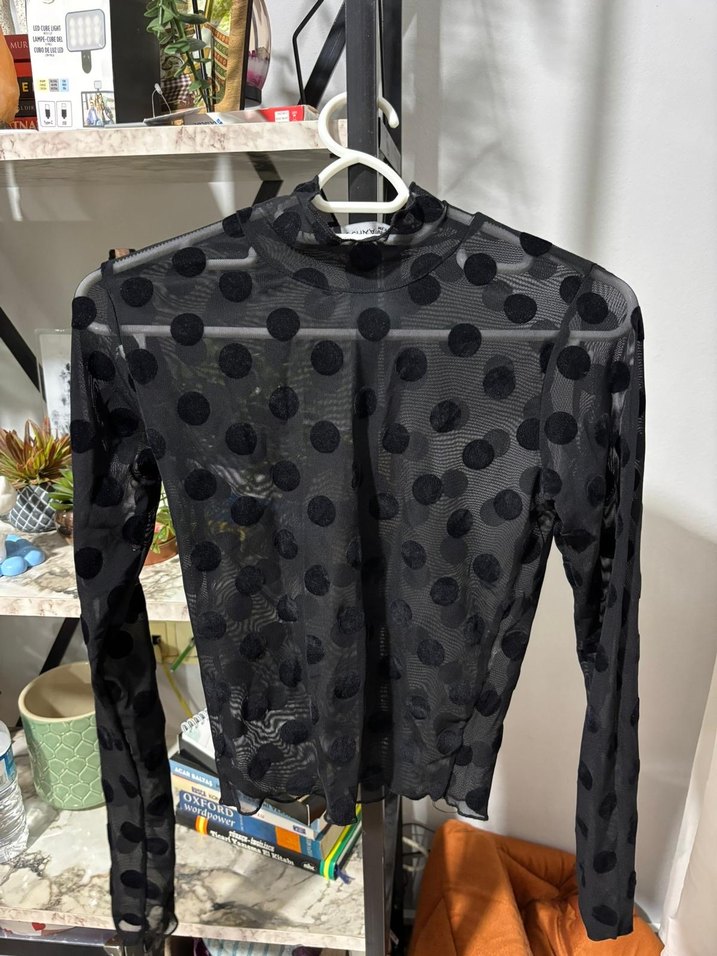 Siyah Puantiyeli Yüksek Yakalı Kadın Bluz - Görsel 2