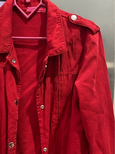 Diğer Kırmızı renk ceket