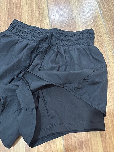 xs Beden Spor şortu