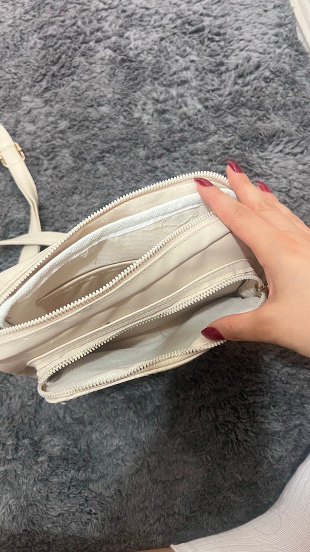 Beyaz Fermuarlı Kadın Çanta - Görsel 2