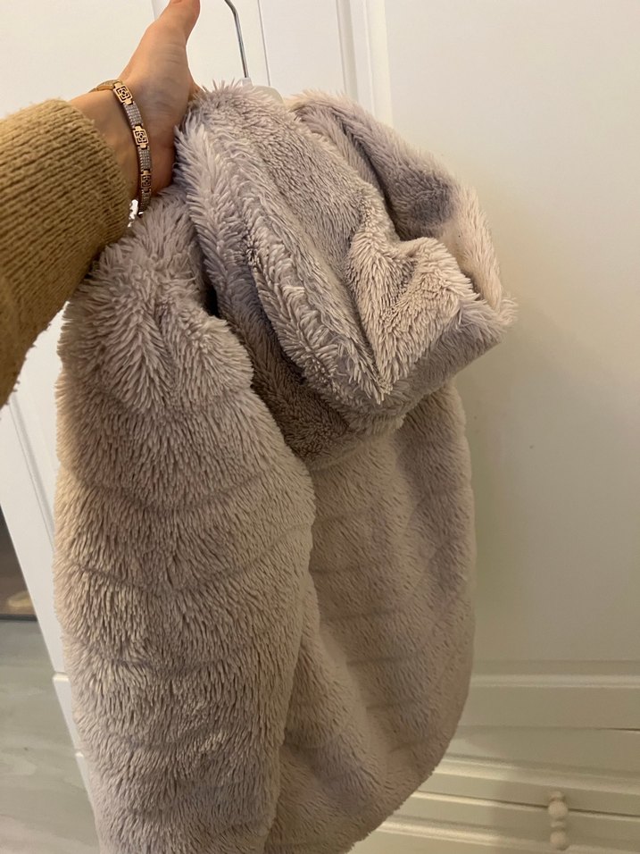 Bej Kürklü Kız Çocuk Kaban - Görsel 2