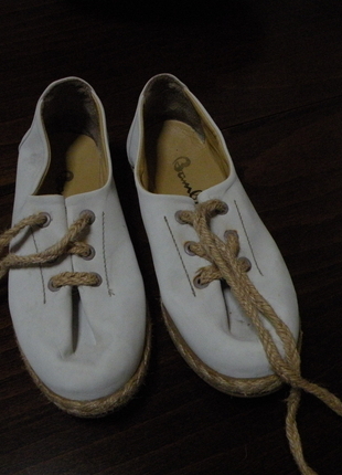 beyaz düz ayakkabı