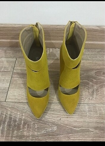 35 Beden Hardal sarısı ayakkabı bot