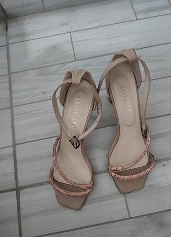 Yazlık topuklu ayakkabı - Görsel 2
