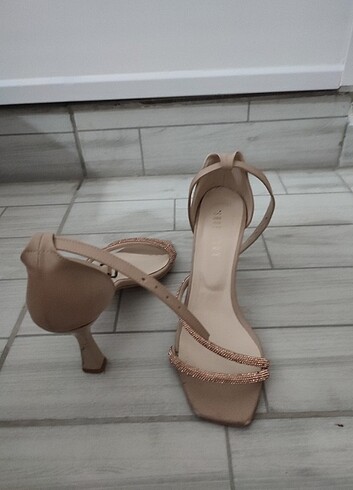 Yazlık topuklu ayakkabı - Görsel 6