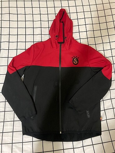 Galatasaray rüzgarlık yağmurluk ceket