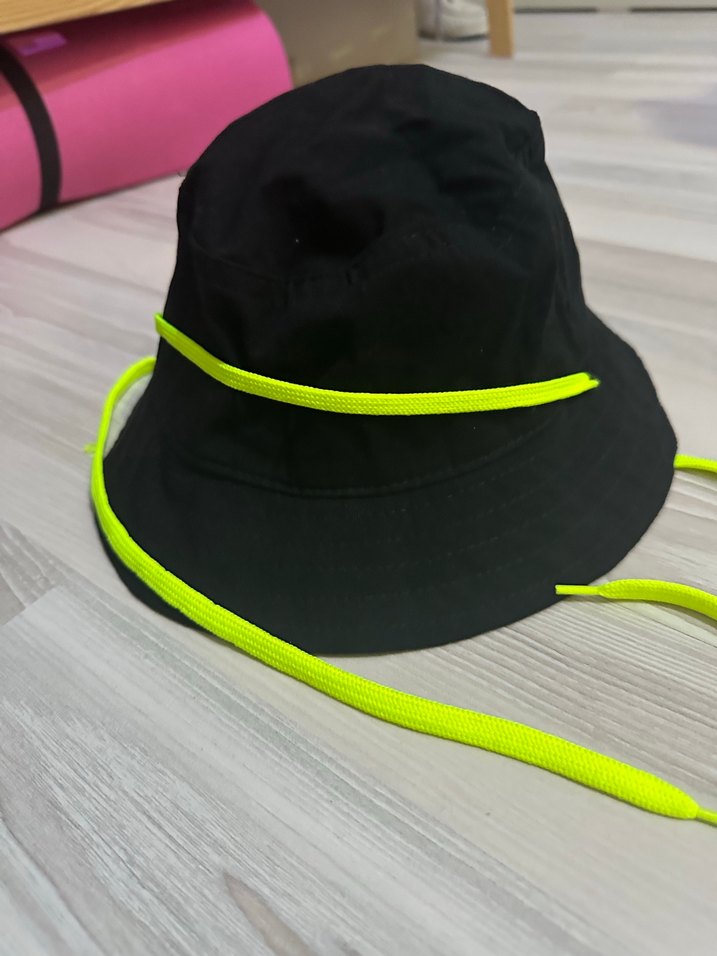 Siyah Kadın Elastik Avant-Garde Şapka - Görsel 2