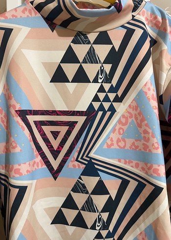 Kadın Çok Renkli Yüksek Yakalı Uzun Kollu Bluz - Görsel 2