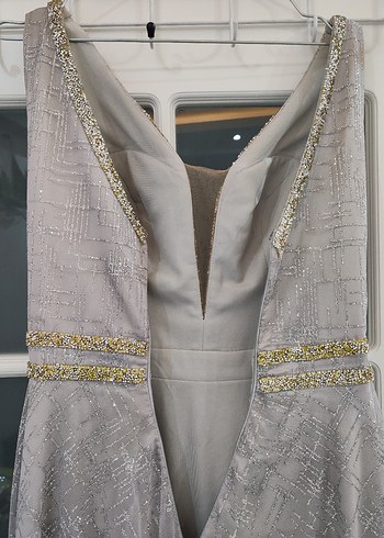 Gri V Yakalı Uzun Abiye Elbise - Görsel 9