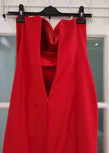 Kırmızı Drapeli Uzun Abiye Elbise - Görsel 5