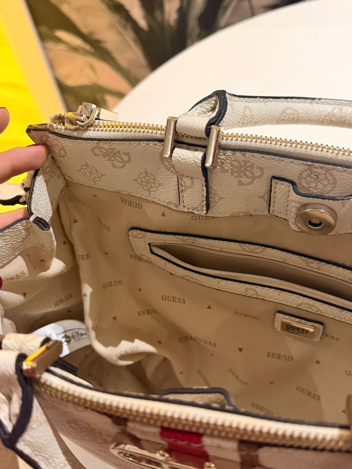 Orijinal Guess Beyaz Deri Kadın Omuz Çantası - Görsel 5