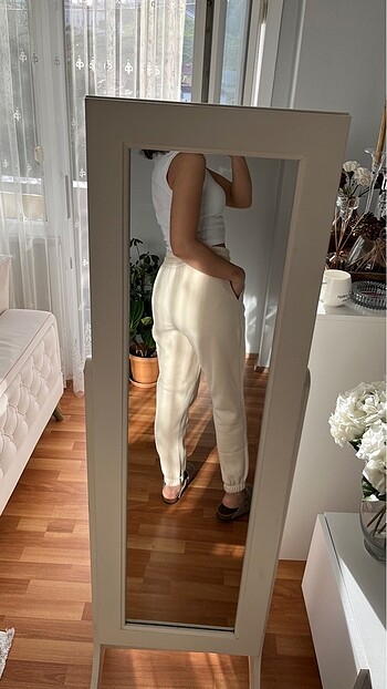s Beden Krem rengi eşofman altı