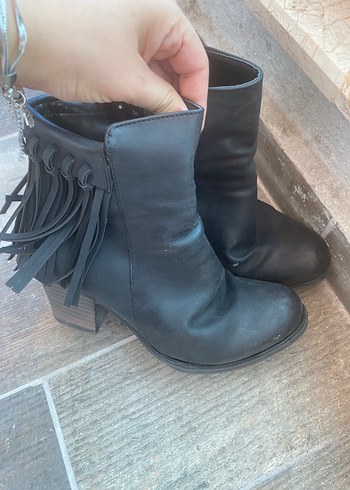 Zara Topuklu Kadın Bot