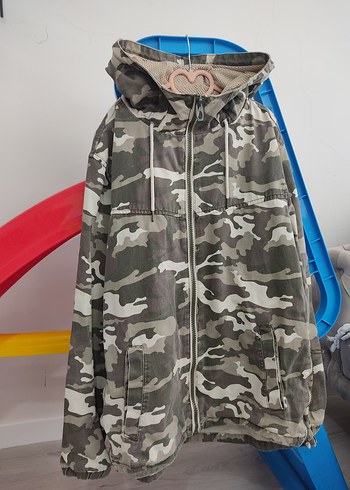 Az kullanılmış Bershka erkek mevsimlik