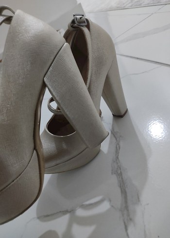 kalın topuklu ayakkabı - Görsel 3