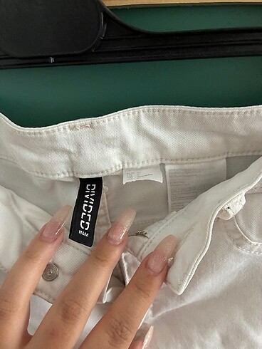H&M H&M beyaz mini şort