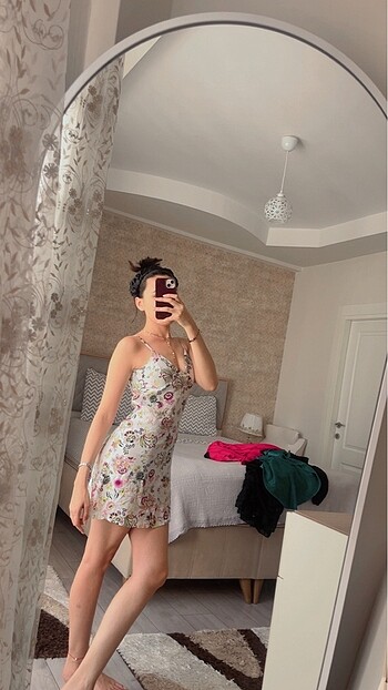 Mini çiçekli elbise