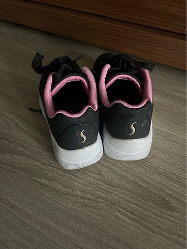 27 Beden siyah Renk Skechers Uno Çocuk Spor Ayakkabı