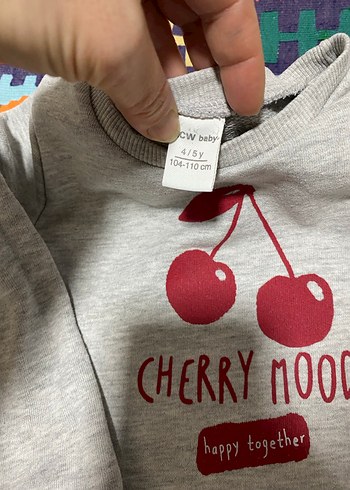 Kız Çocuk Gri Pamuklu Baskılı Sweatshirt ve yeşil takım - Görsel 4