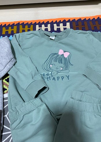 Kız Çocuk Gri Pamuklu Baskılı Sweatshirt ve yeşil takım - Görsel 9