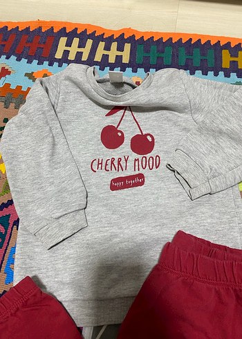 Kız Çocuk Gri Pamuklu Baskılı Sweatshirt ve yeşil takım - Görsel 3