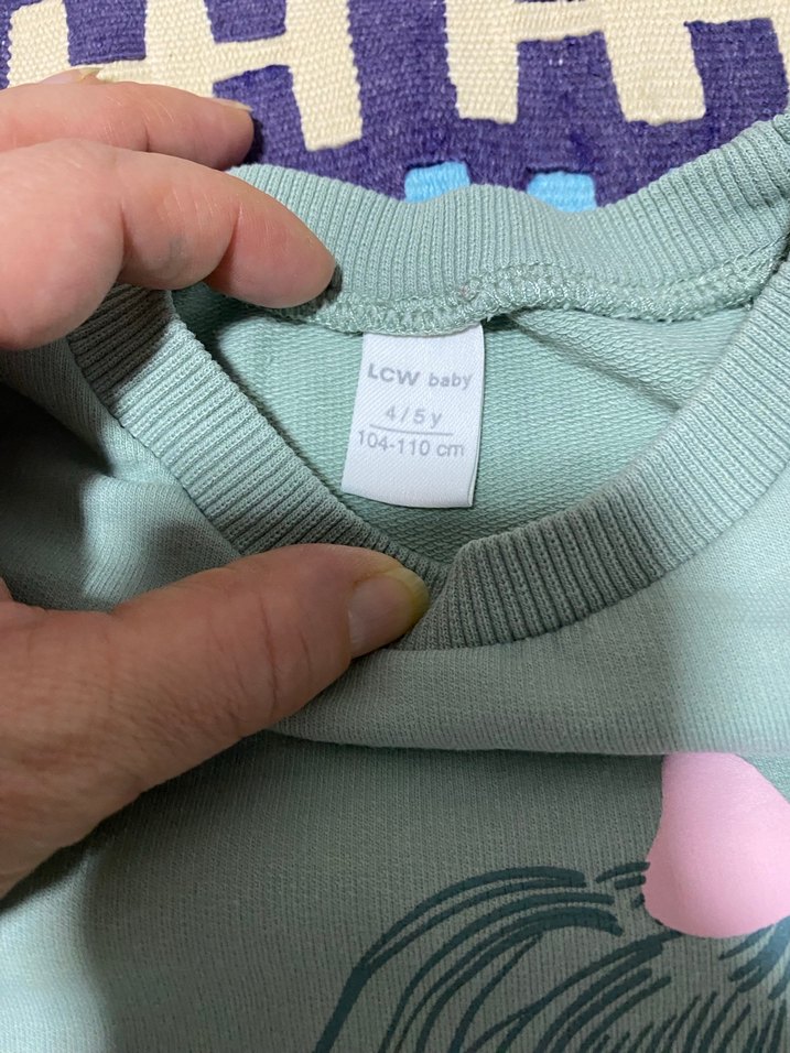 Kız Çocuk Gri Pamuklu Baskılı Sweatshirt ve yeşil takım - Görsel 5