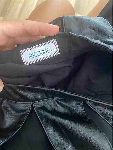 BG Store Pileli deri şık etek