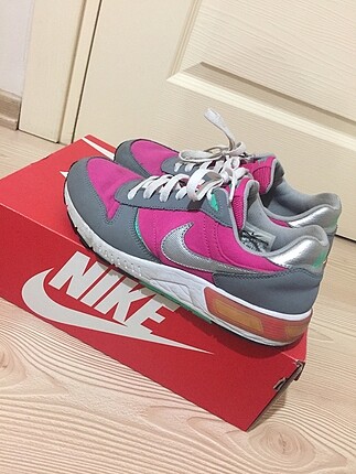 Nike orjinal spor ayakkabı