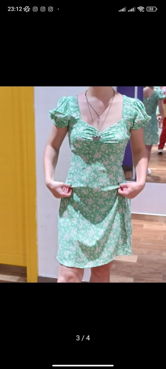 Yeşil Çiçekli V Yaka Elbise - Görsel 3