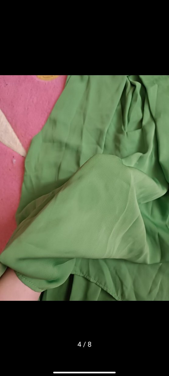 Yeşil Kolsuz Pilili bluz - Görsel 4