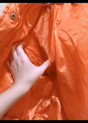 Turuncu Kısa Kadın Şişme Mont - Görsel 3
