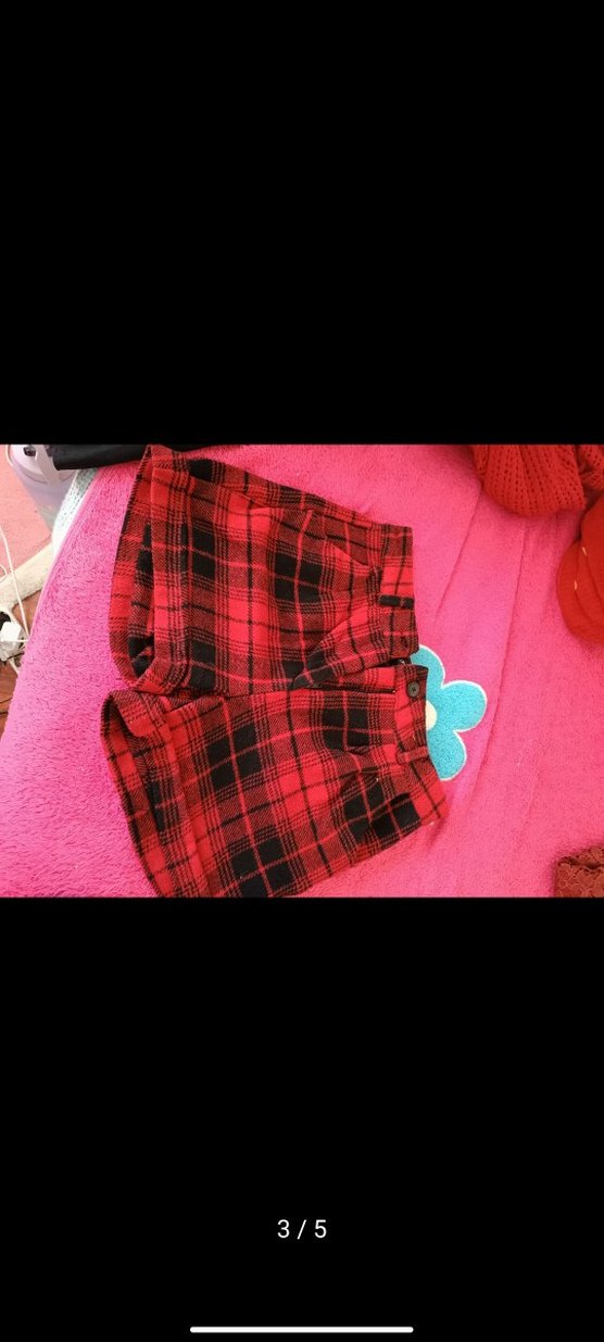 Kırmızı Desenli Mini Şort - Görsel 3