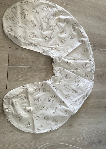 Nakışlı Beyaz Gri Emzirme ve Hamile Yastığı yüzü - Görsel 3