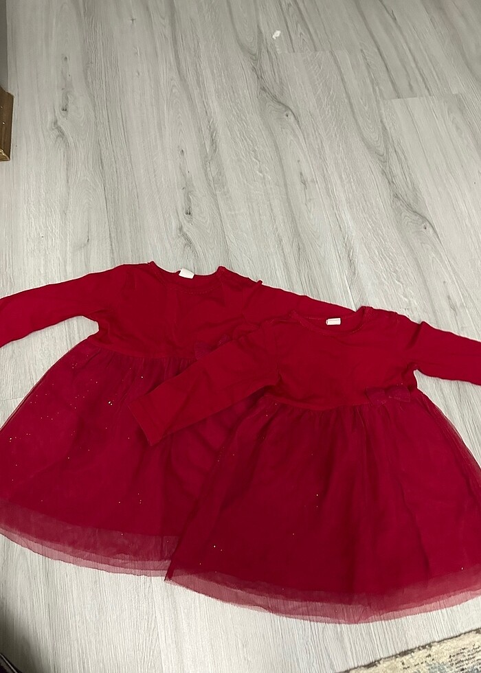 H&M marka kırmızı elbise tek adet fiyatıdır - Görsel 2