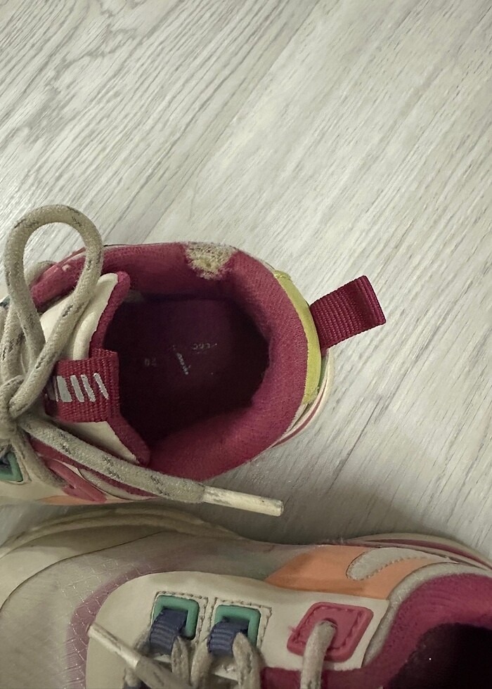 Zara spor ayakkabı - Görsel 3