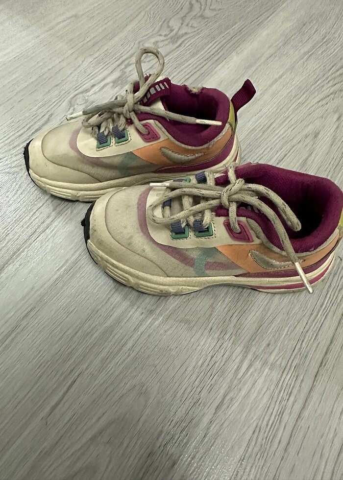 Zara spor ayakkabı - Görsel 2