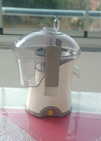 Katı meyve sıkacağı
