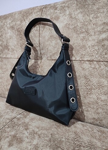 Siyah bayan kol çantası