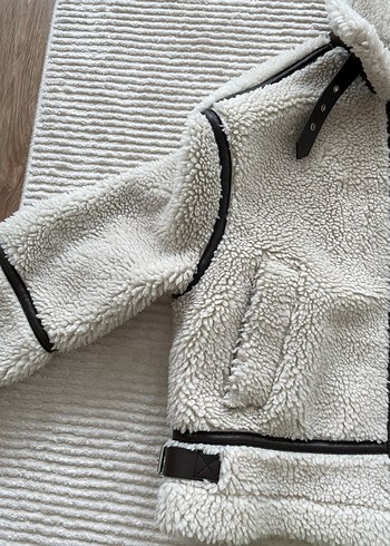 Kürklü Detaylı Beyaz Kadın Ceket - Görsel 8