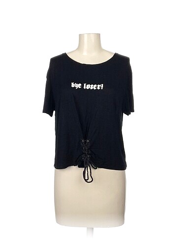 Diğer T-shirt %70 İndirimli.