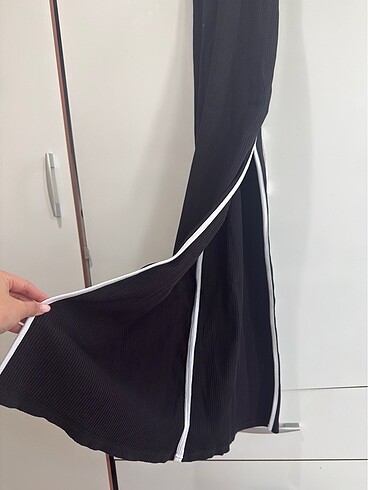 xs Beden siyah Renk Bershka siyah midi elbise
