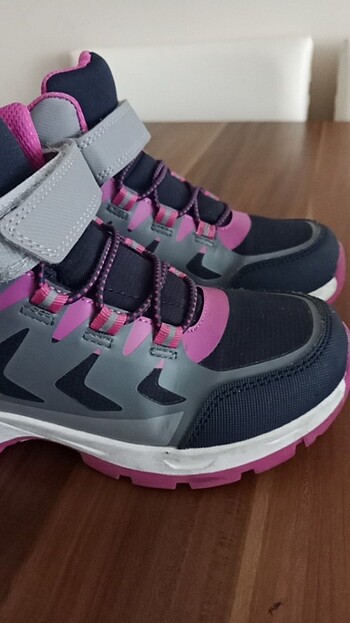 LC Waikiki Kız çocuk bot