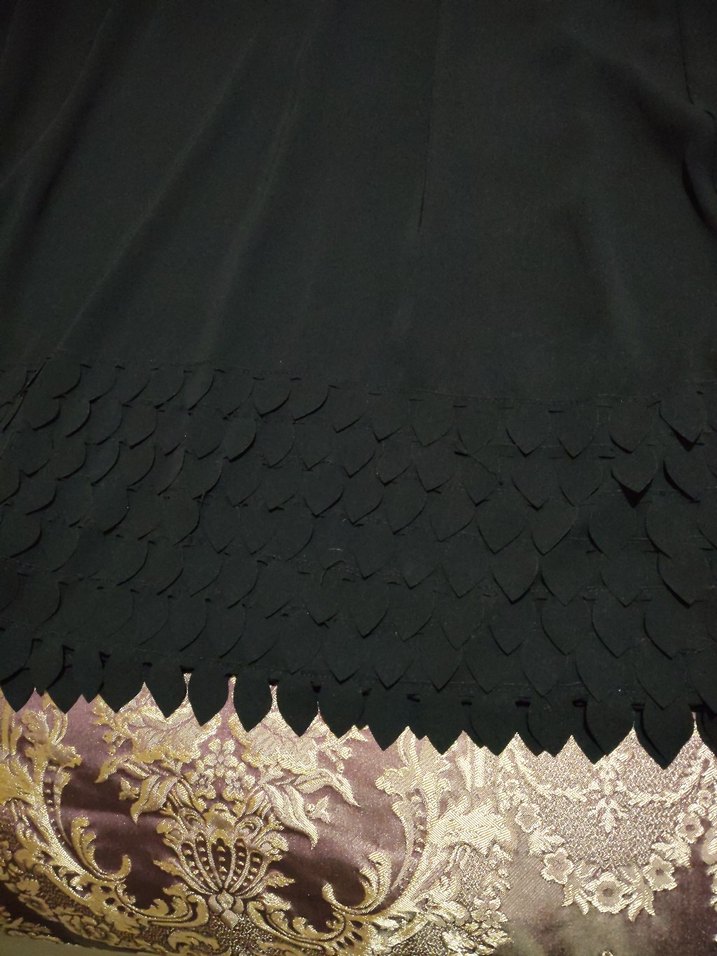 Uzun Kollu Siyah tugra marka elbise - Görsel 2