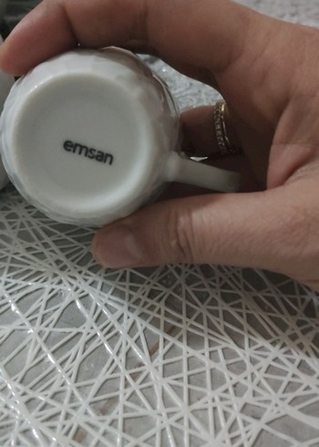 Beyaz Kabartmalı Seramik Fincan Seti - Görsel 4