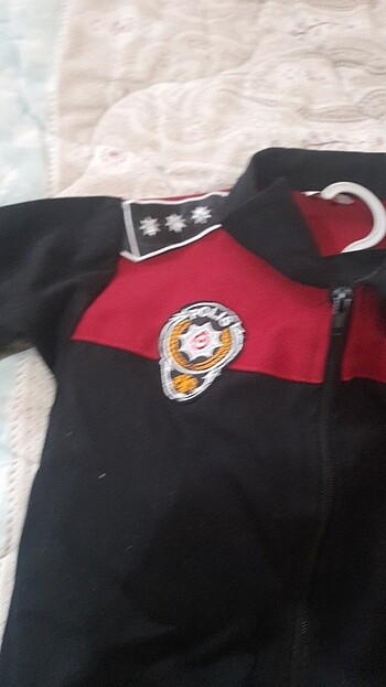Diğer 4 yaşamadan çocuk polis kiyafeti