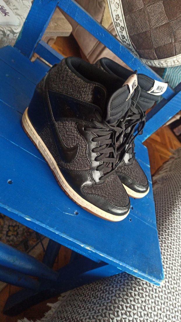 Nike Siyah Bağcıklı Kadın Dolgu Topuk Spor Ayakkabı - Görsel 3