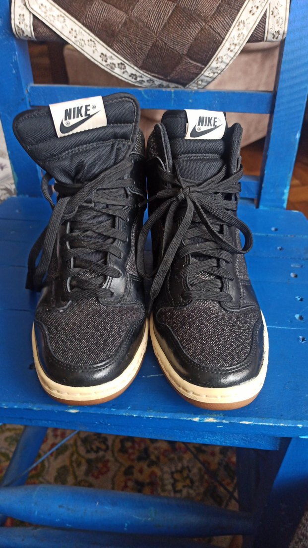 Nike Siyah Bağcıklı Kadın Dolgu Topuk Spor Ayakkabı - Görsel 5