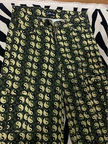 Diğer Ying yang desenli pantolon
