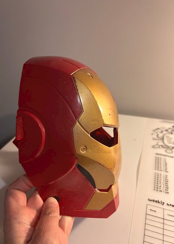 Parlak Kırmızı Iron Man Maskesi - Görsel 2