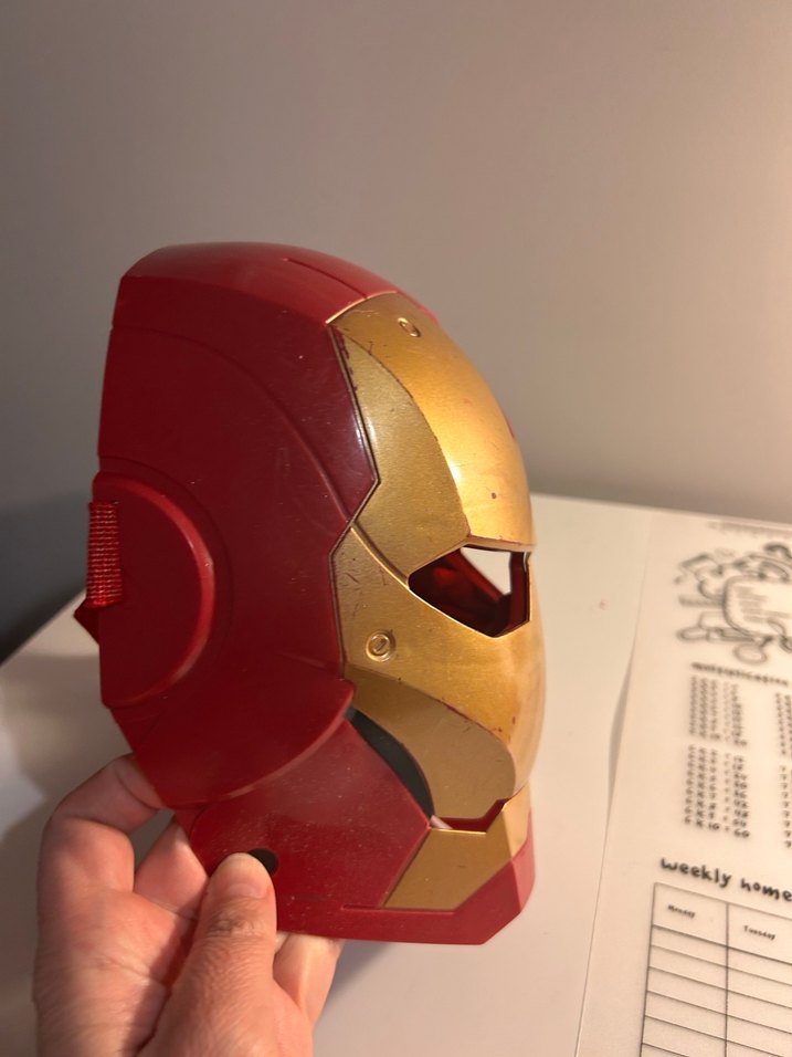 Parlak Kırmızı Iron Man Maskesi - Görsel 2